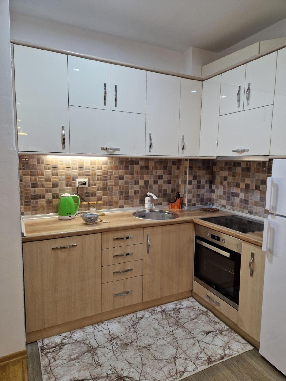 Kamche Lux Apartment Skopje Exteriör bild